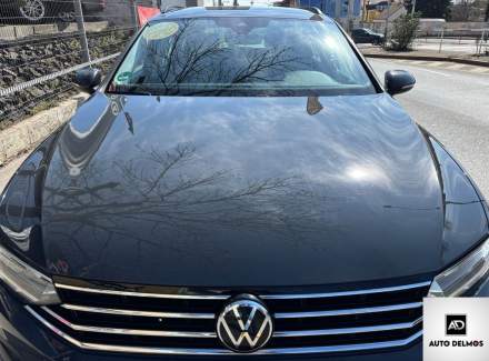 Volkswagen - Passat