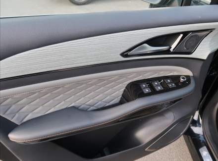 Forthing - Yacht/4 U-Tour