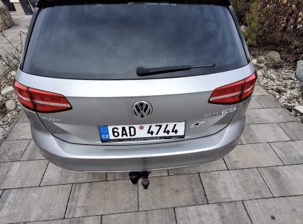 Volkswagen - Passat