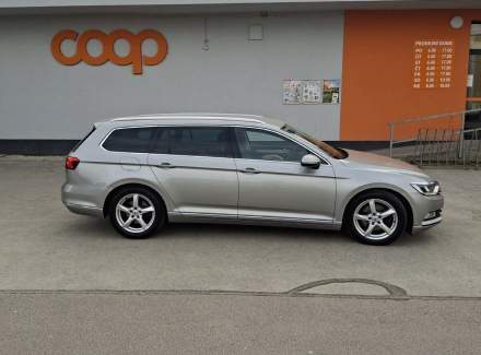 Volkswagen - Passat