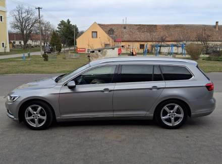 Volkswagen - Passat