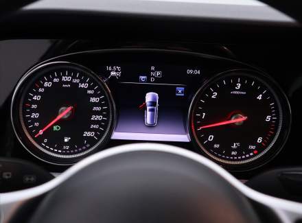 Mercedes-Benz - E-class