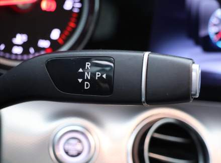 Mercedes-Benz - E-class