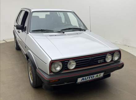Volkswagen - Golf