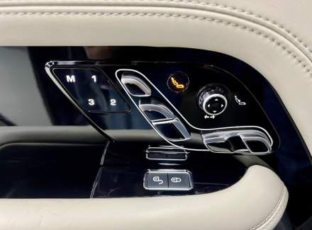 Land Rover - Range Rover