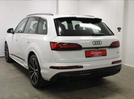 Audi - Q7
