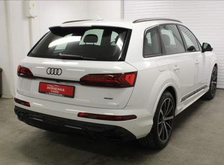 Audi - Q7