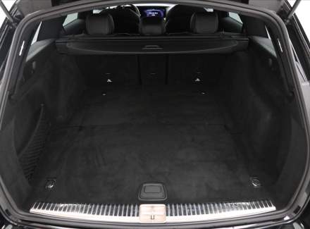 Mercedes-Benz - E-class