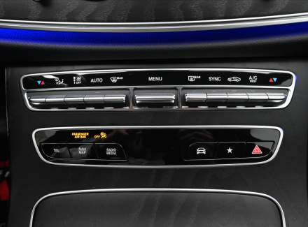 Mercedes-Benz - E-class