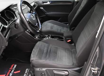 Volkswagen - Touran