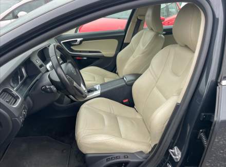 Volvo - V60