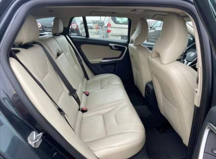 Volvo - V60