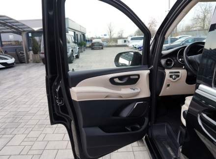 Mercedes-Benz - V-class