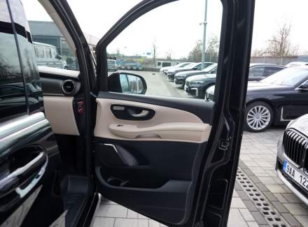 Mercedes-Benz - V-class