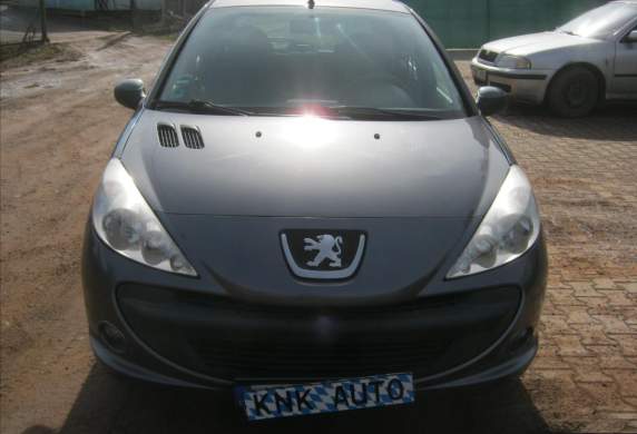 Peugeot - 206