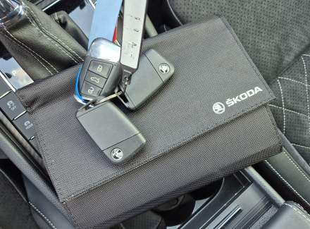 Škoda - Superb 2.0 TDI (190 Hp) DSG