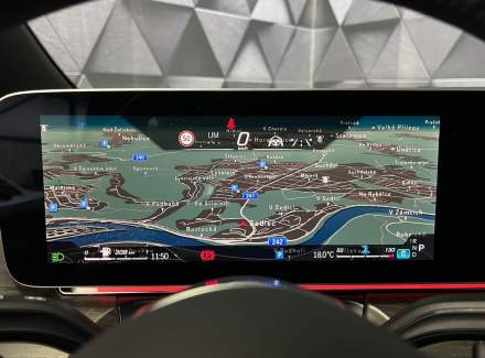 Mercedes-Benz - V-class