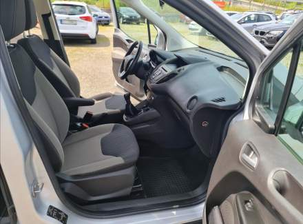 Ford - Tourneo Courier