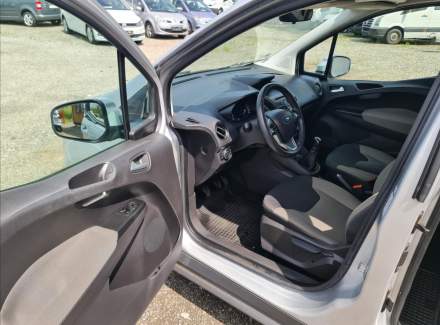 Ford - Tourneo Courier