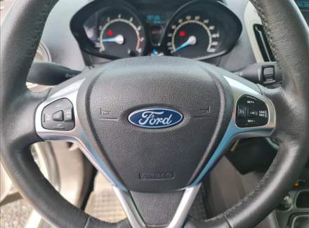 Ford - Tourneo Courier