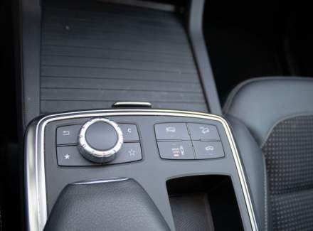 Mercedes-Benz - M-class