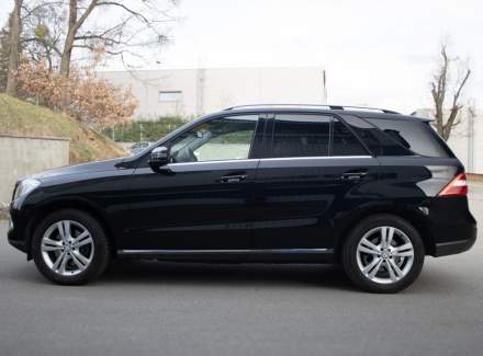 Mercedes-Benz - M-class