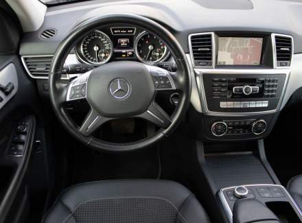 Mercedes-Benz - M-class