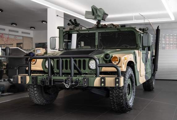 Hummer - H1