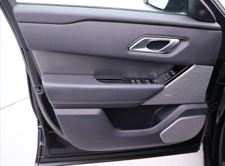 Land Rover - Range Rover Velar