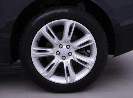 Land Rover - Range Rover Velar