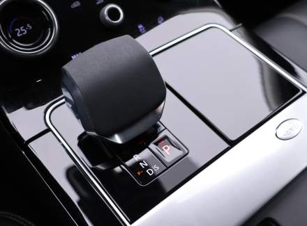 Land Rover - Range Rover Velar