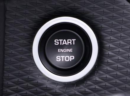 Land Rover - Range Rover Velar