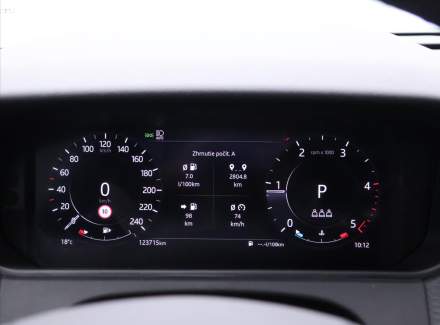 Land Rover - Range Rover Velar