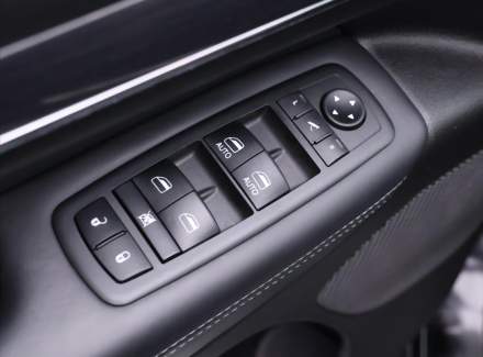 Jeep - Grand Cherokee