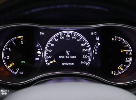 Jeep - Grand Cherokee