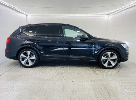 Audi - Q7