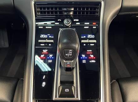 Porsche - Panamera