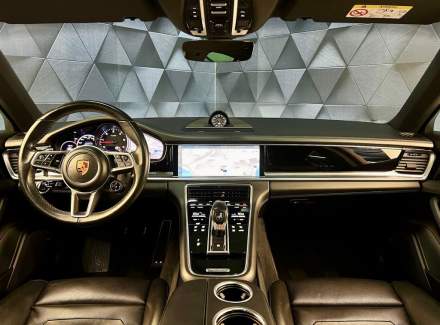 Porsche - Panamera