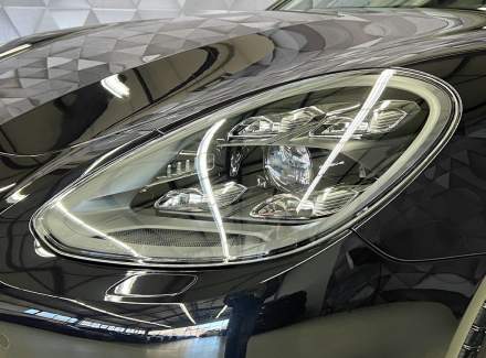 Porsche - Panamera