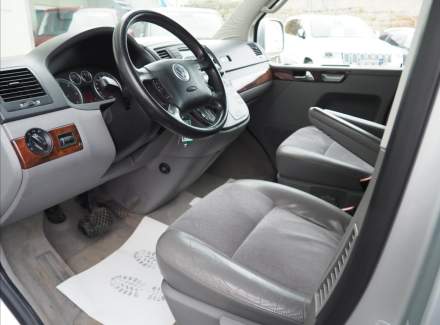 Volkswagen - Multivan