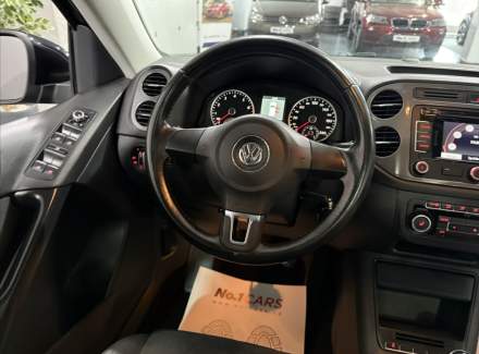 Volkswagen - Tiguan
