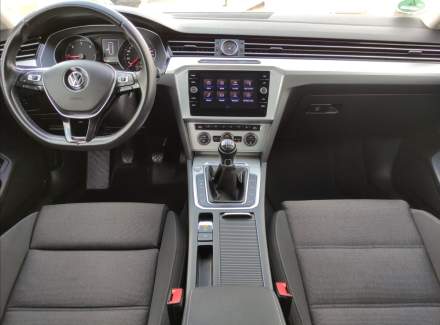 Volkswagen - Passat