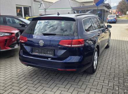 Volkswagen - Passat