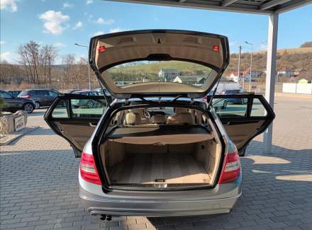 Mercedes-Benz - C-class