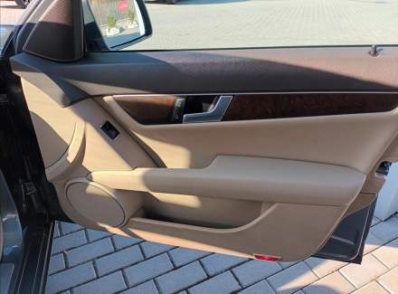 Mercedes-Benz - C-class
