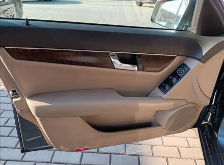 Mercedes-Benz - C-class
