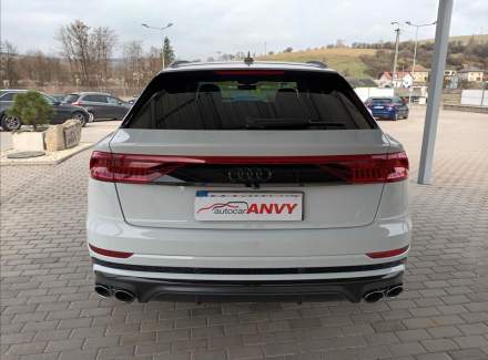 Audi - SQ8