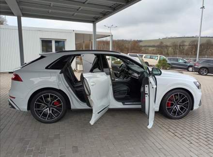 Audi - SQ8