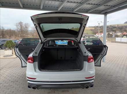 Audi - SQ8