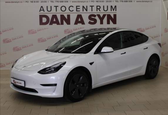 Tesla - Model 3